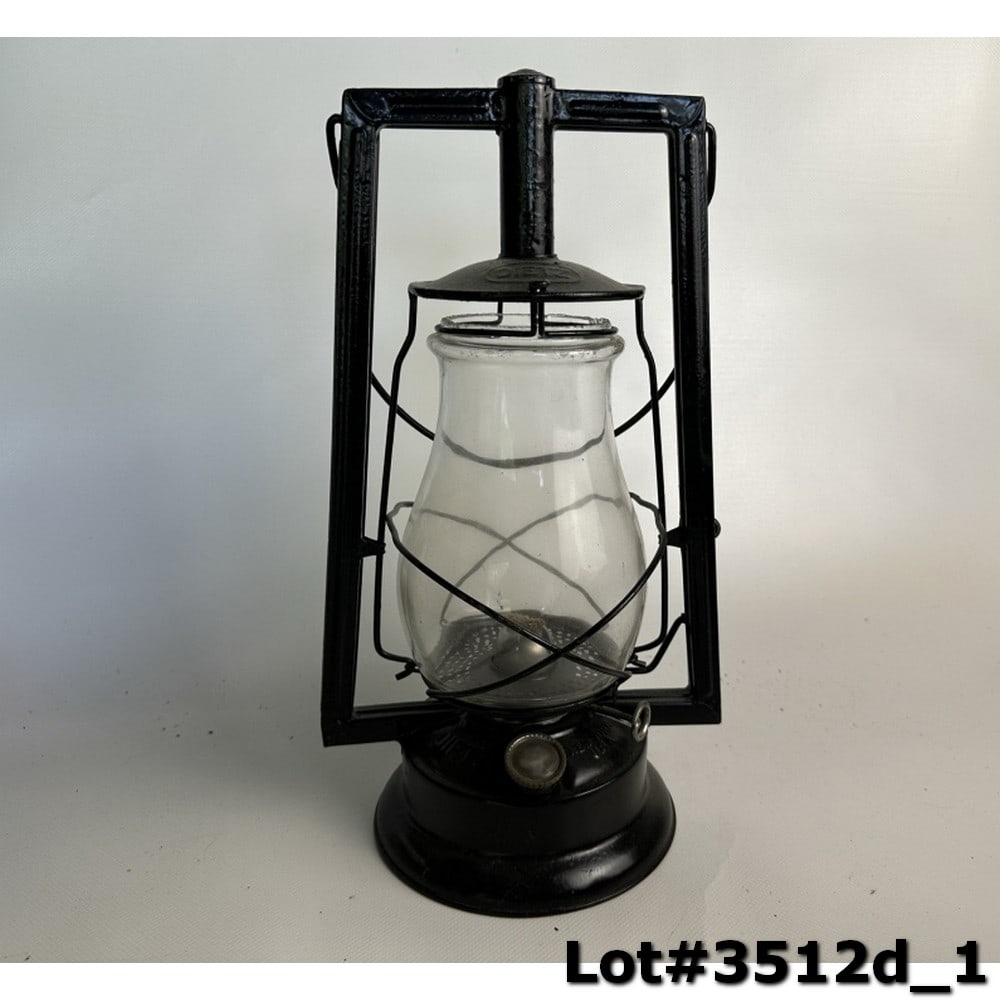 Dietz Victor Kerosene Lantern (1 of 4)