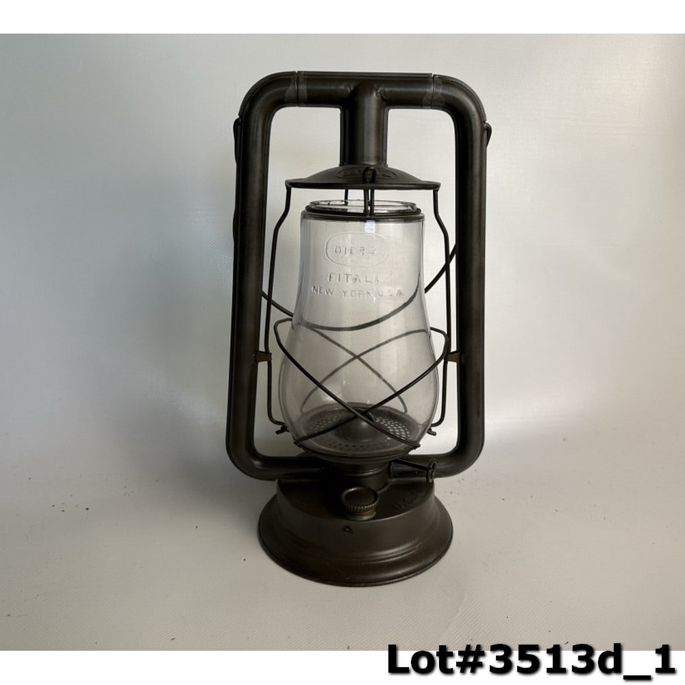 Dietz Clipper Kerosene Lantern (1 of 4)