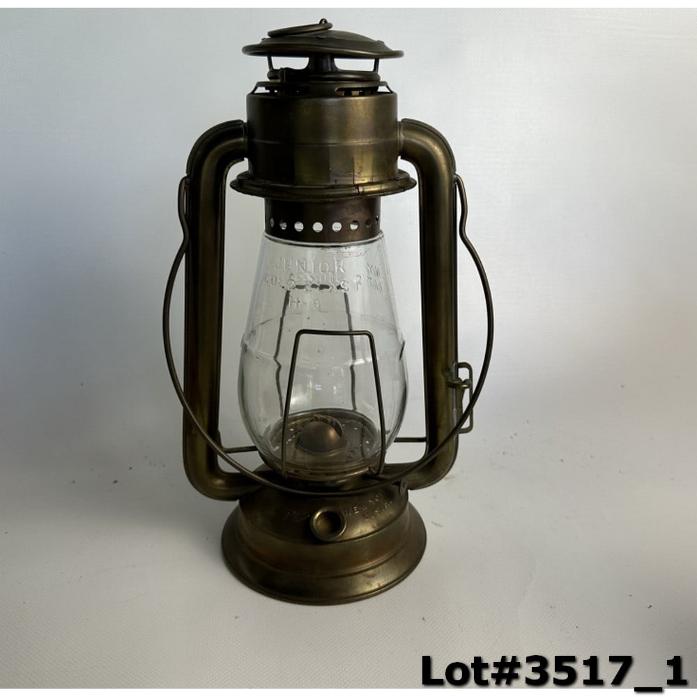 Dietz Junior Kerosene Lantern (1 of 4)