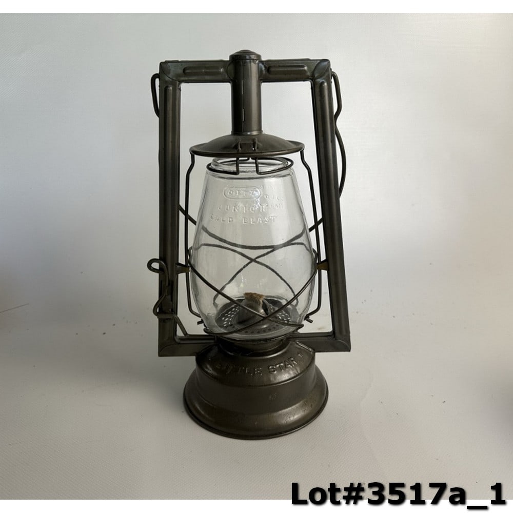 Dietz Little Star Junior Kerosene Lantern (1 of 4)