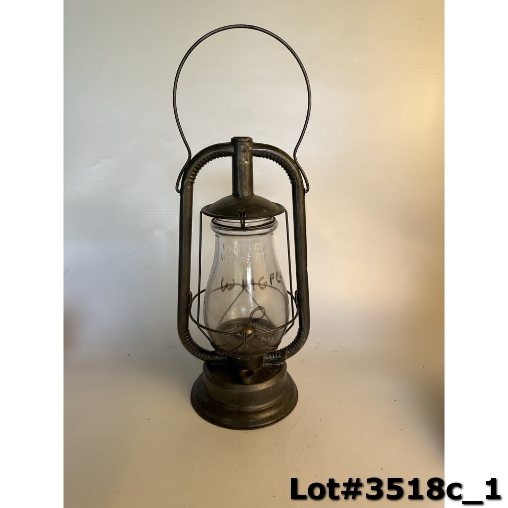 Winfield Warren Standard Kerosene Lantern (1 of 3)