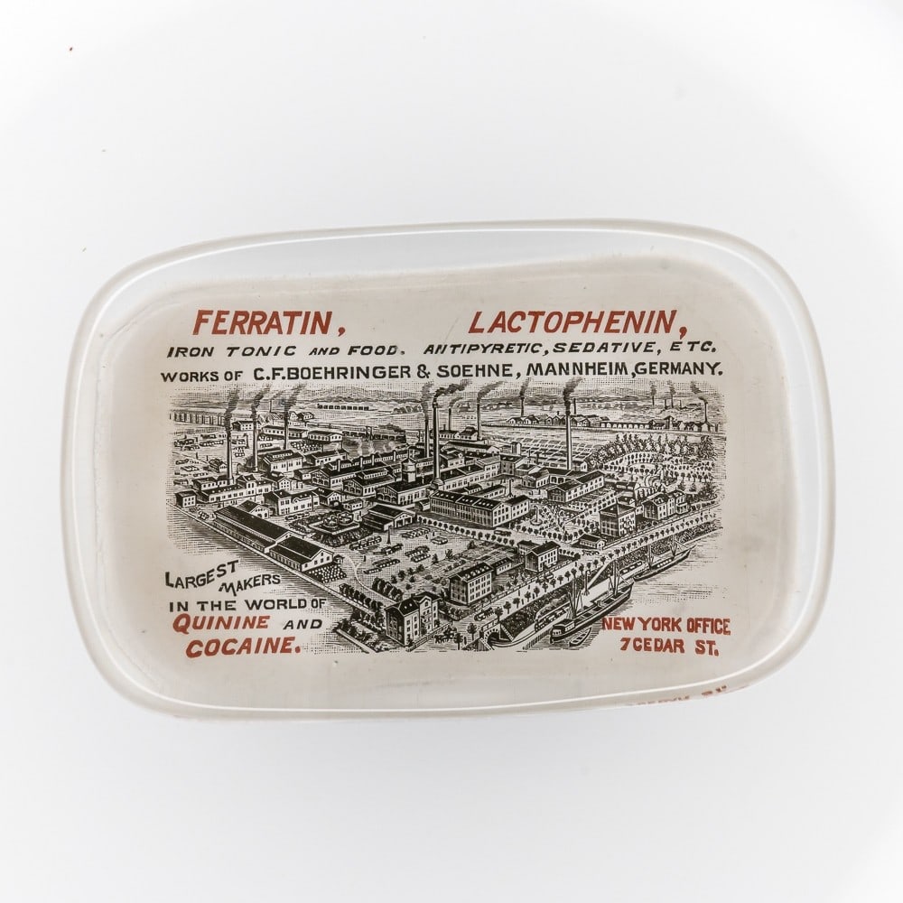Glass C.F.Boehringer Advertising Paper Weight: Glass C.F. Boehringer & Soehne, Manheim, Germany Paperweight, in great condition with minimal signs of wear. Has display of a factory, and reads "Ferratin, Lactophenin, Iron Tonic and Food, Antipyreti