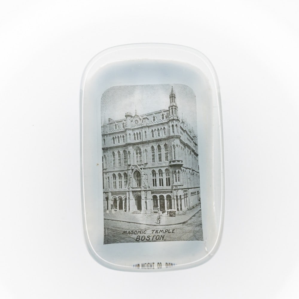 Boston Masonic Temple Glass Souvenir Paper Weight: Vintage Boston Masonic Temple glass souvenir paperweight. Abrams paperweight company. In good overall condition with minor scratches and light wear. Approximately 4"T x 1"D x 2.5"W. Please use photos 