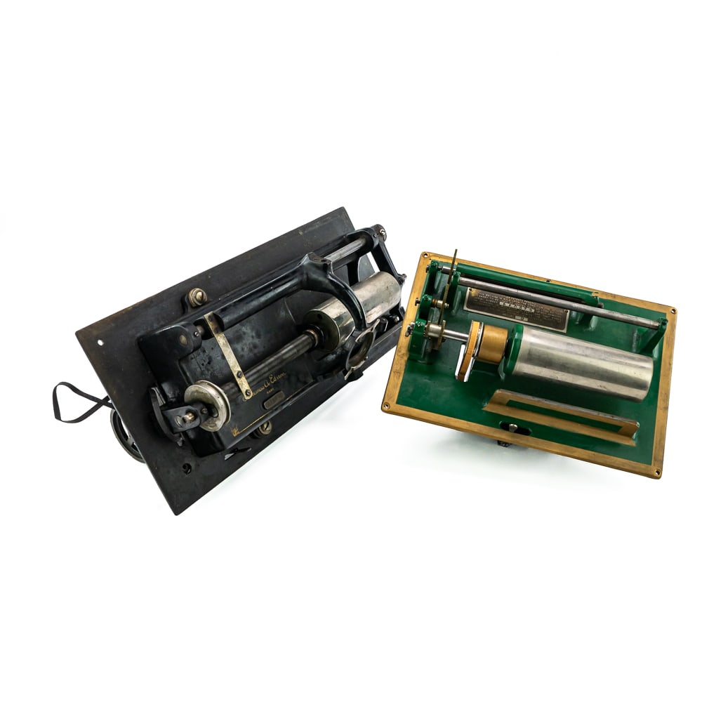 2 Edison Cylinder Phonograph Mechanisms (1 of 13)