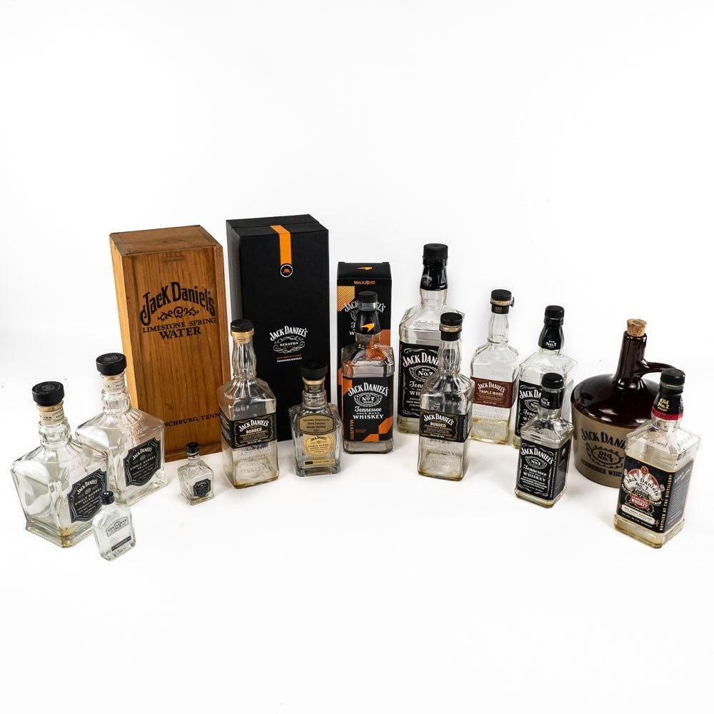 Jack Daniels Limestone Spring Water w Box & More (1 of 13)