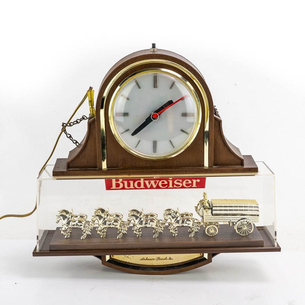 Vintage Budweiser Clydesdale Wall Light Clock (1 of 7)