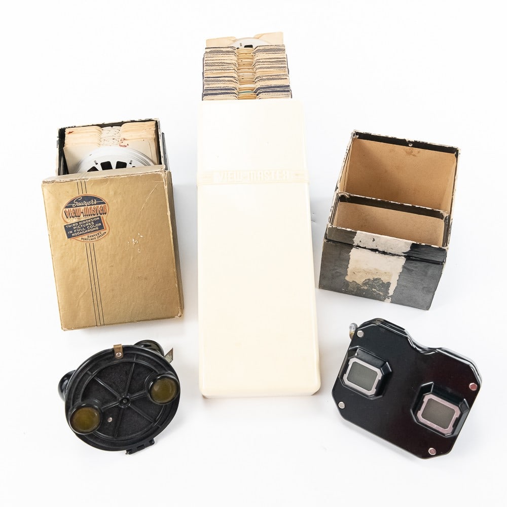 (2) Vintage Sawyer View Masters & Reel Library (1 of 14)