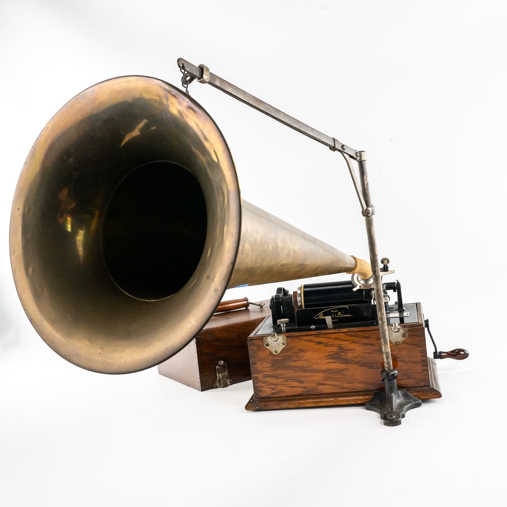 Edison 4 Latch Square Top Cyl Phonograph (1 of 20)