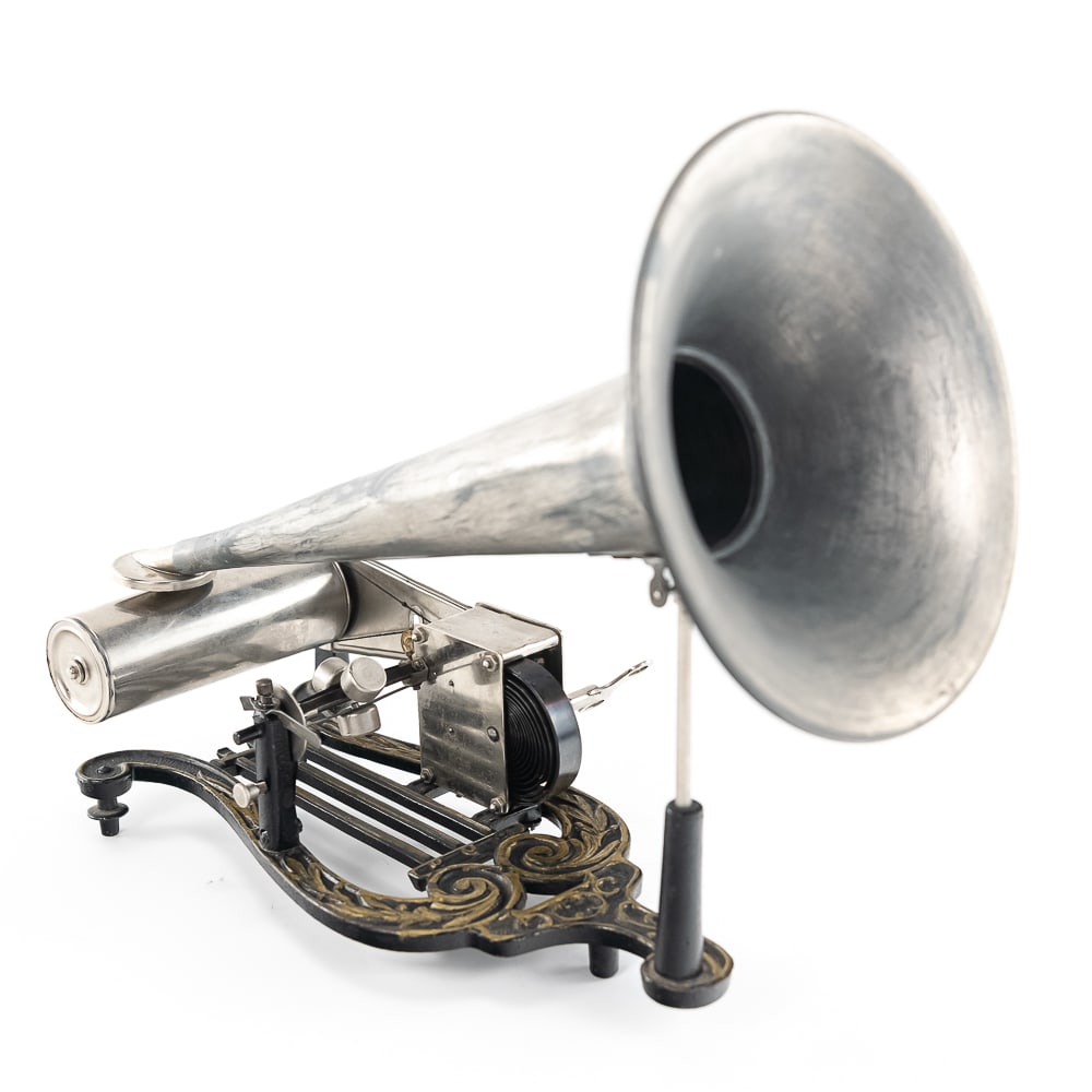 European Puck Style Cylinder Phonograph (1 of 12)