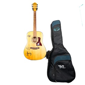 Hohner Acoustic Guitar w/Case