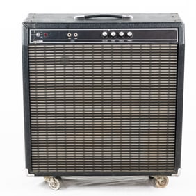 Yamaha Model B-30 Bass Amplifier