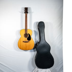Martin Acoustic Guitar Model 000-18