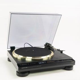 Onkyo CP1057F Turntable