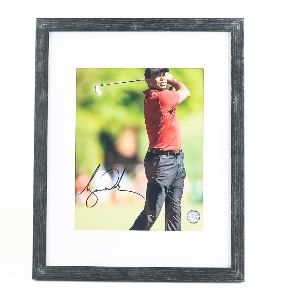Tiger Woods Autographed Framed Photo w COA (1 of 5)