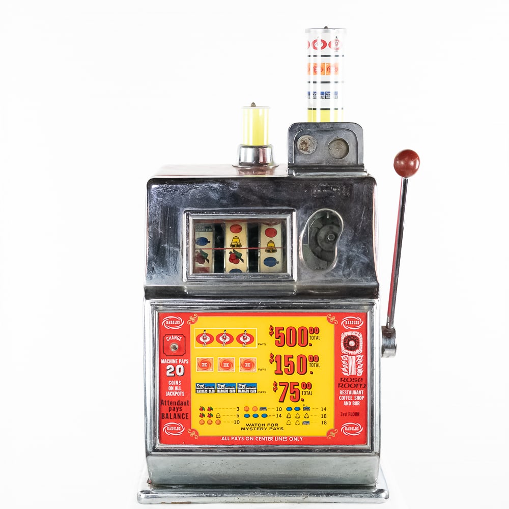 Harolds Club 50 Cent Slot Machine (1 of 9)