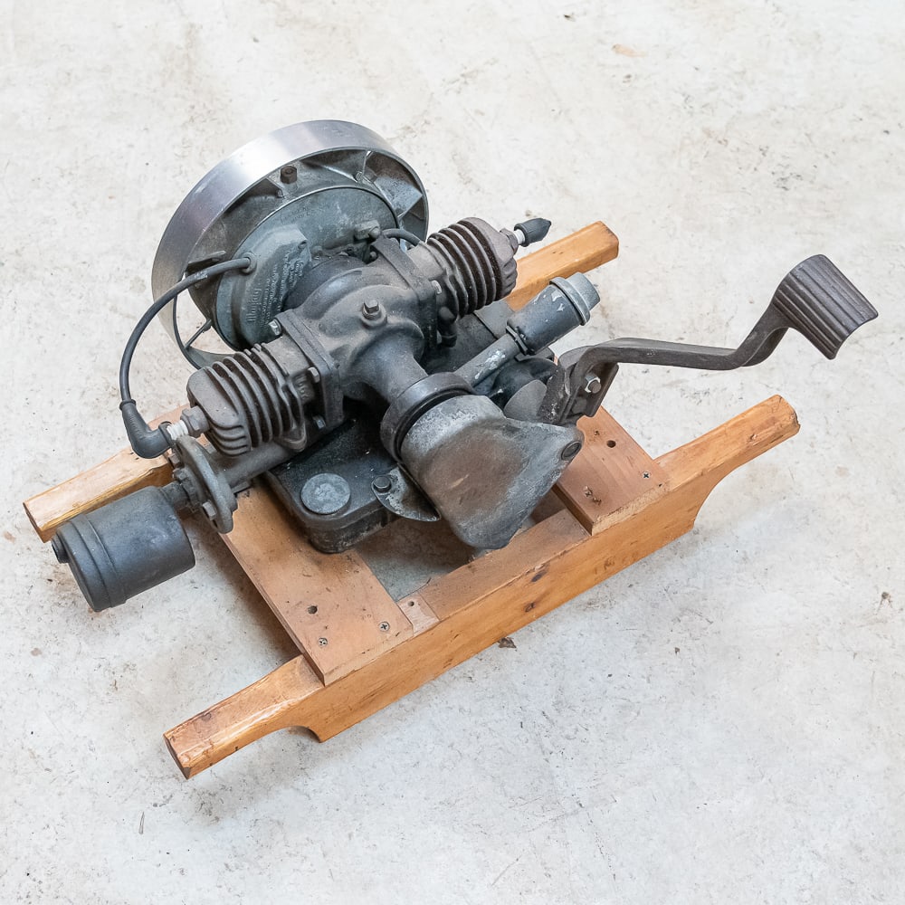 Maytag 72 Two Cylinder Gas Engine: *NO SHIPPING - PICKUP OR THIRD PARTY TRANSPORT ONLY* Maytag Model 72 engine turns over freely with good compression. Appears complete, belt pulley. barn fresh.