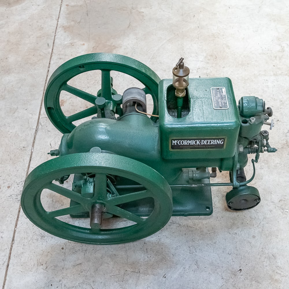 Hercules Hit N Miss One Cylinder Gas Engine: Hercules 1 1/2 HP engine, missing mag, igniter ignition, grease cup,oiler, newer paint, no cart. No shipping on this item. Customer pickup or 3rd party transport only.