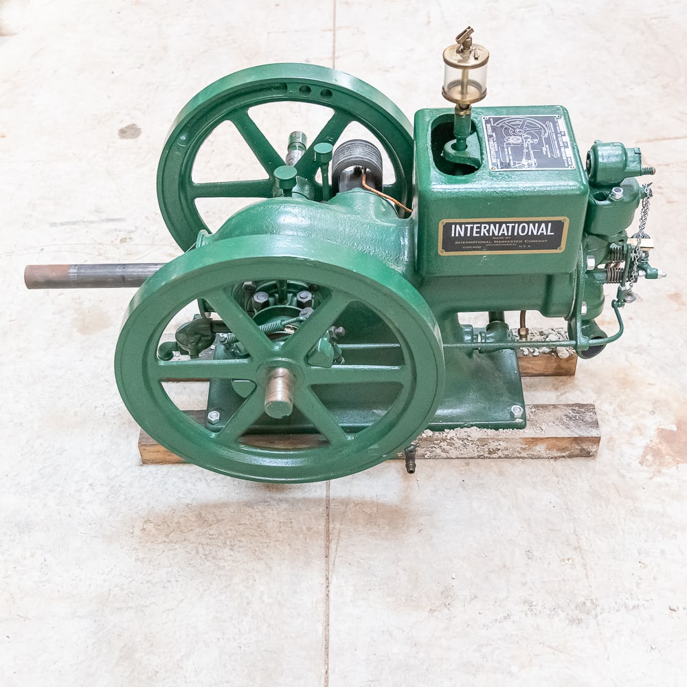 International / IHC M One Cylinder Gas Engine (1 of 8)