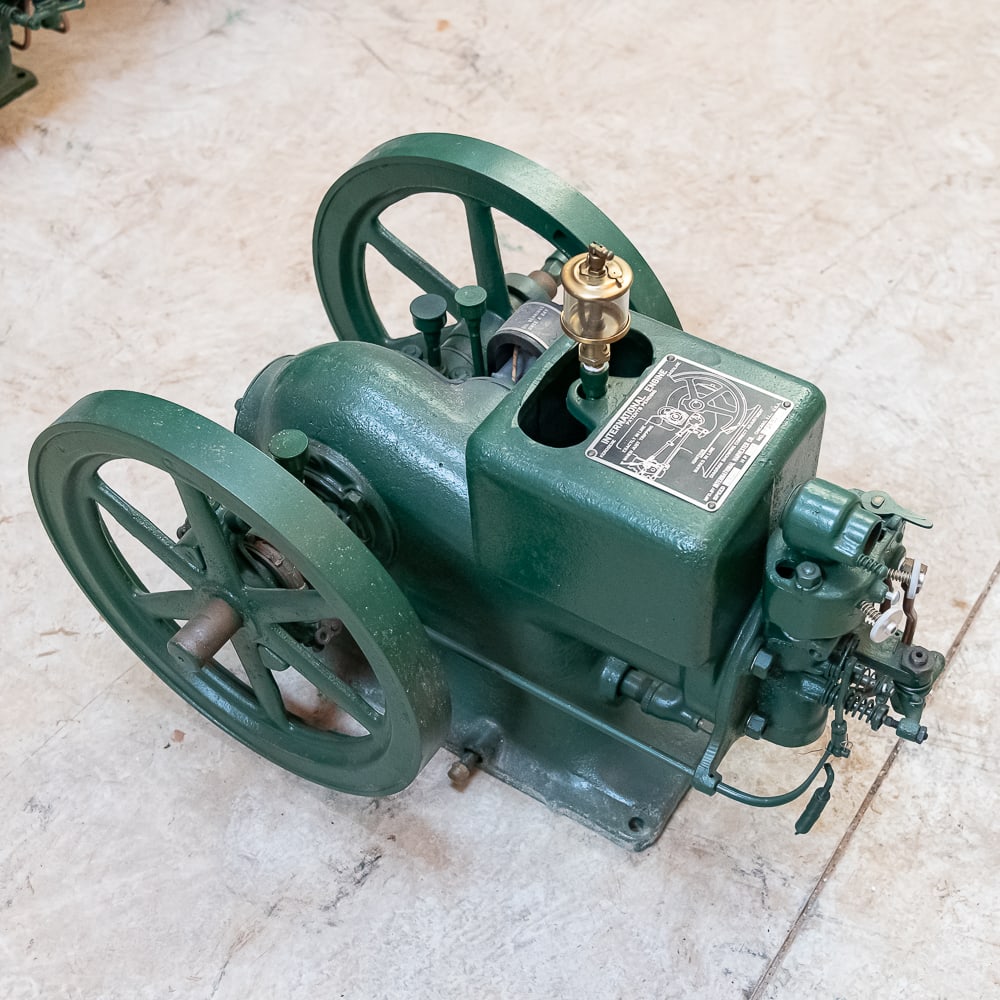 International / IHC M One Cylinder Gas Engine (1 of 9)