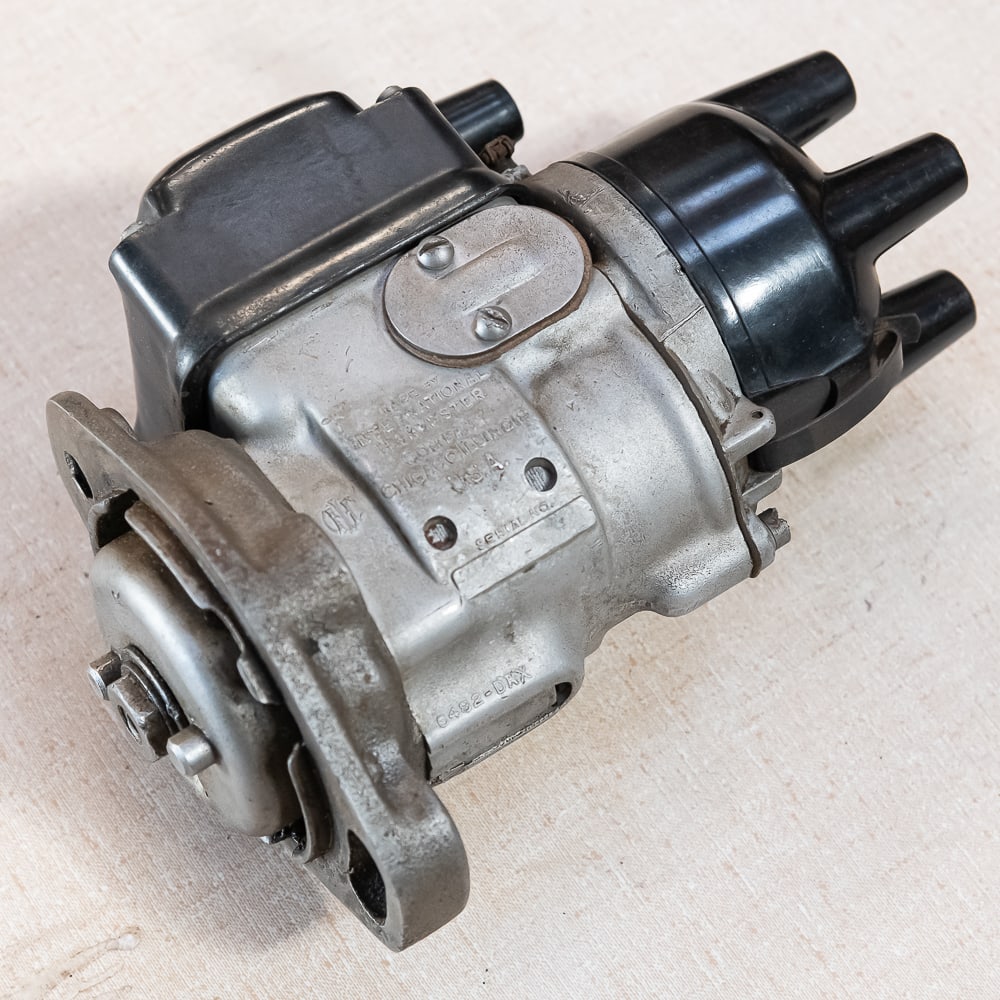 International Harvester Tractor Magneto (1 of 4)