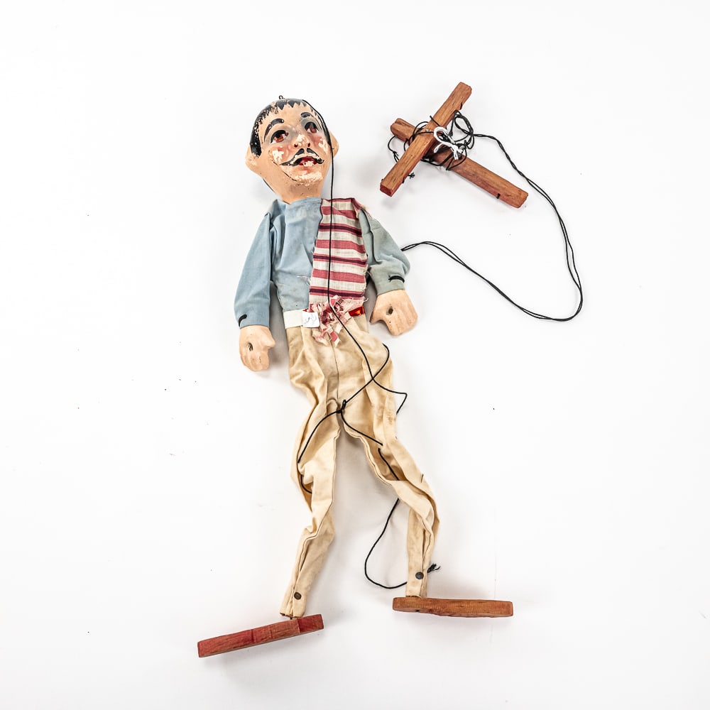 Vintage 15" Ventriloquist Puppet Doll: Vintage unmarked 15" ventriloquist puppet doll in good overall condition with some age and wear related cosmetic blemishes. Perfect addition to your collection, please use photos to judge condition an