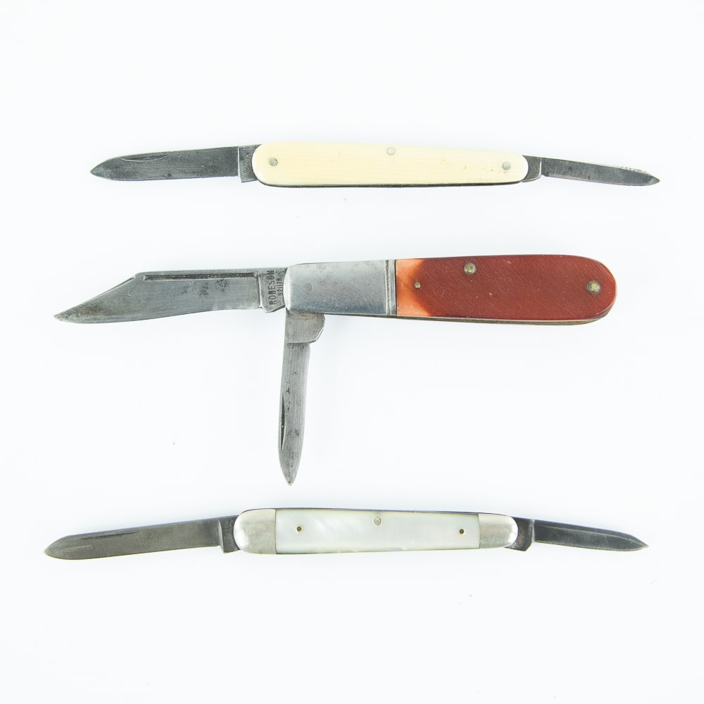 3 Antique Robeson Shuredge Pocket Knives (1 of 3)