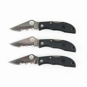 3 Spyderco First Generation Ladybug Knives