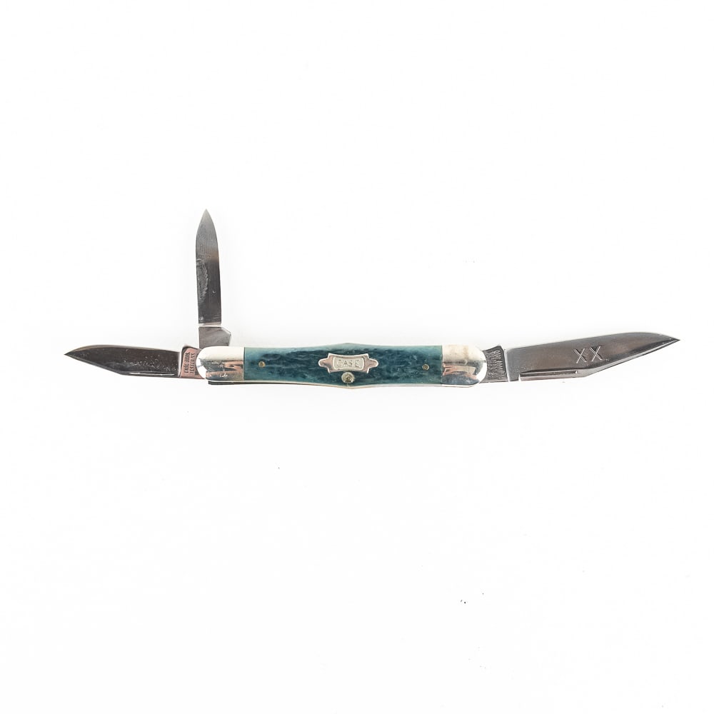Case XX 63083 Bone Whittler 1/158 Knife (1990s): 1 Case XX USA Model 63083. Limited production 1 of 158 made in 1993. Limited production knife is like new with only minor storage wear on bolsters. Very nice high quality US made knife with Blue bone