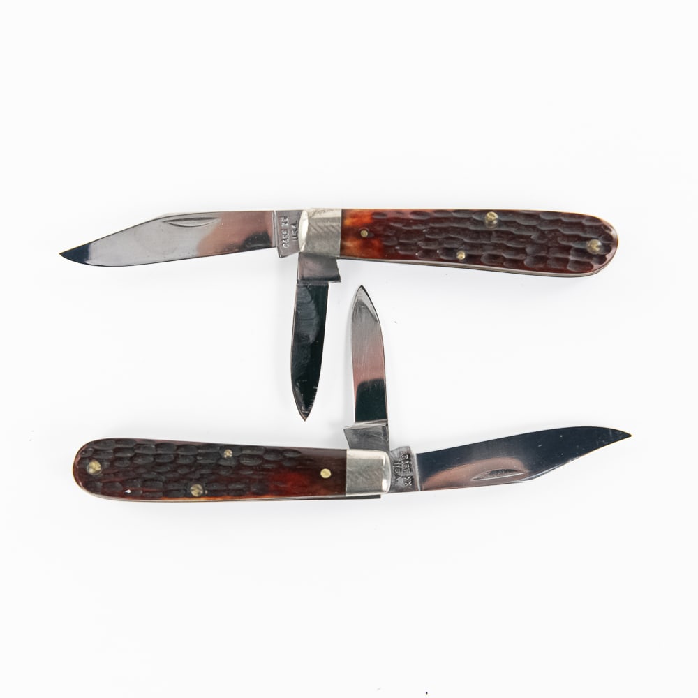 2 Case XX 62024 1/2 Jack Knives (1965-1969): 2 Case XX Model 62024 1/2 Jack knives. Red Bone handle knives are like new with only storage wear on bolsters. Blades are still factory razor sharp but have some scratches from opening. Vintage knives