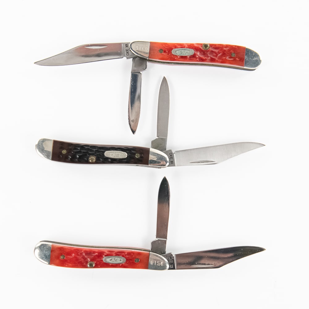 3 -CASE XX USA Peanut, Pat #6220 SS: Here are 3 CASE XX USA, 2-blade Peanut patterns - 2 red bone and 1 is brown bone. from the 1980's. All are stainless steel blades in excellent condition retraining great snap. Scales are sound with no