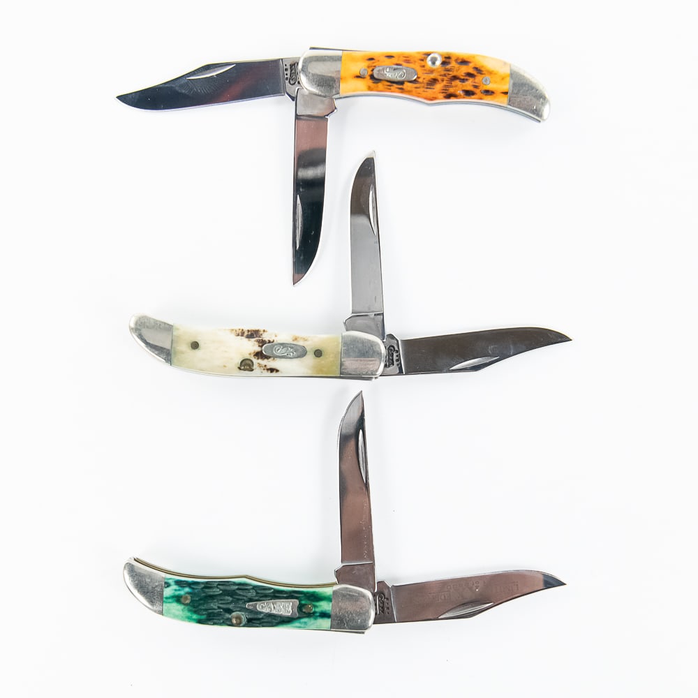 3 Case XX 62165 SS Tiny Hunter Knives: 3 Case XX Model 62165 SS TH Tiny Hunter Pocket Knives. All are brand new with only minor storage marks on bolsters. 3 different handle styles, green, orange and white bone. 2.75" closed length. Excell