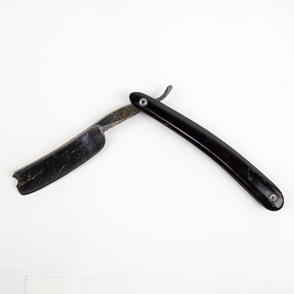 Wade & Butcher Straight Razor (1 of 3)