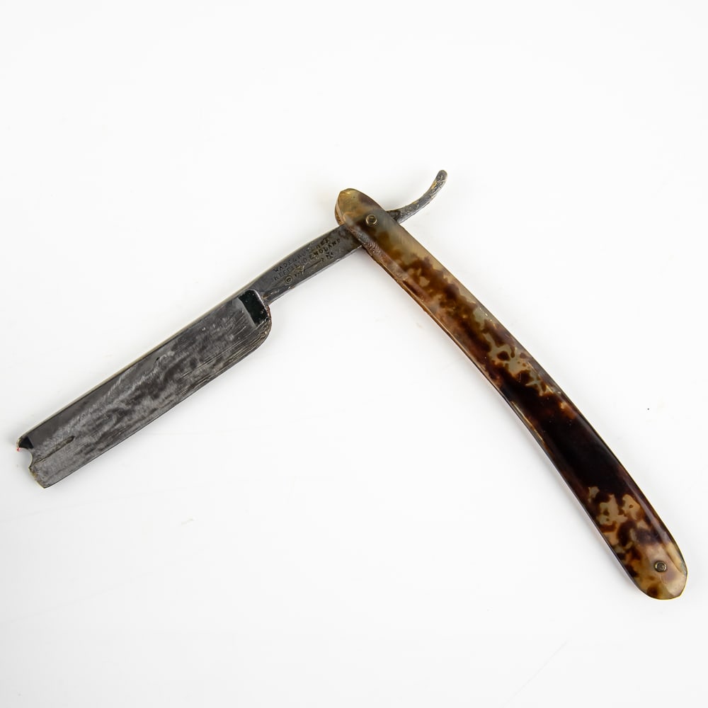 Wade & Butcher Tortoise Straight Razor (1 of 3)