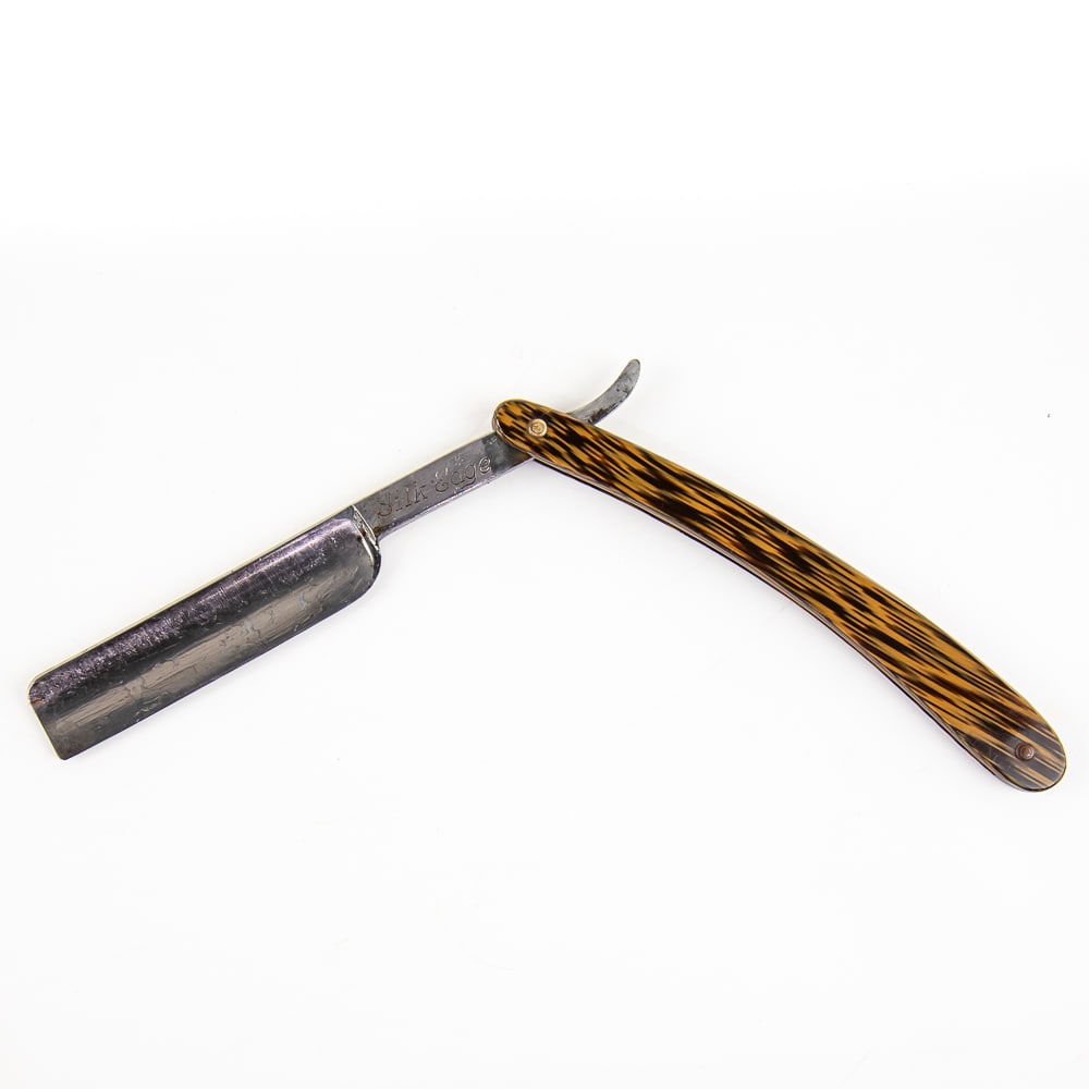 E. J. Jahn Co. Silk Edge Straight Razor (1 of 4)
