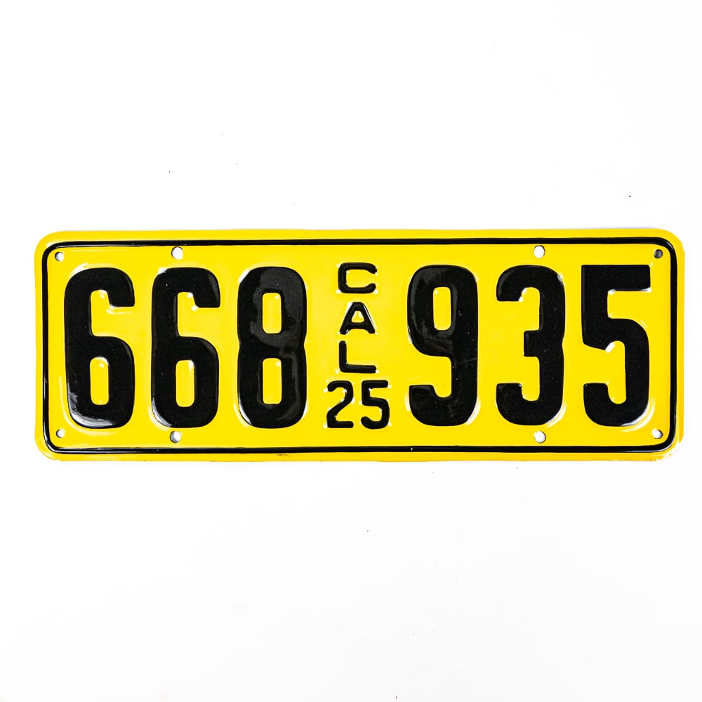 California 1925 License Plate (1 of 2)