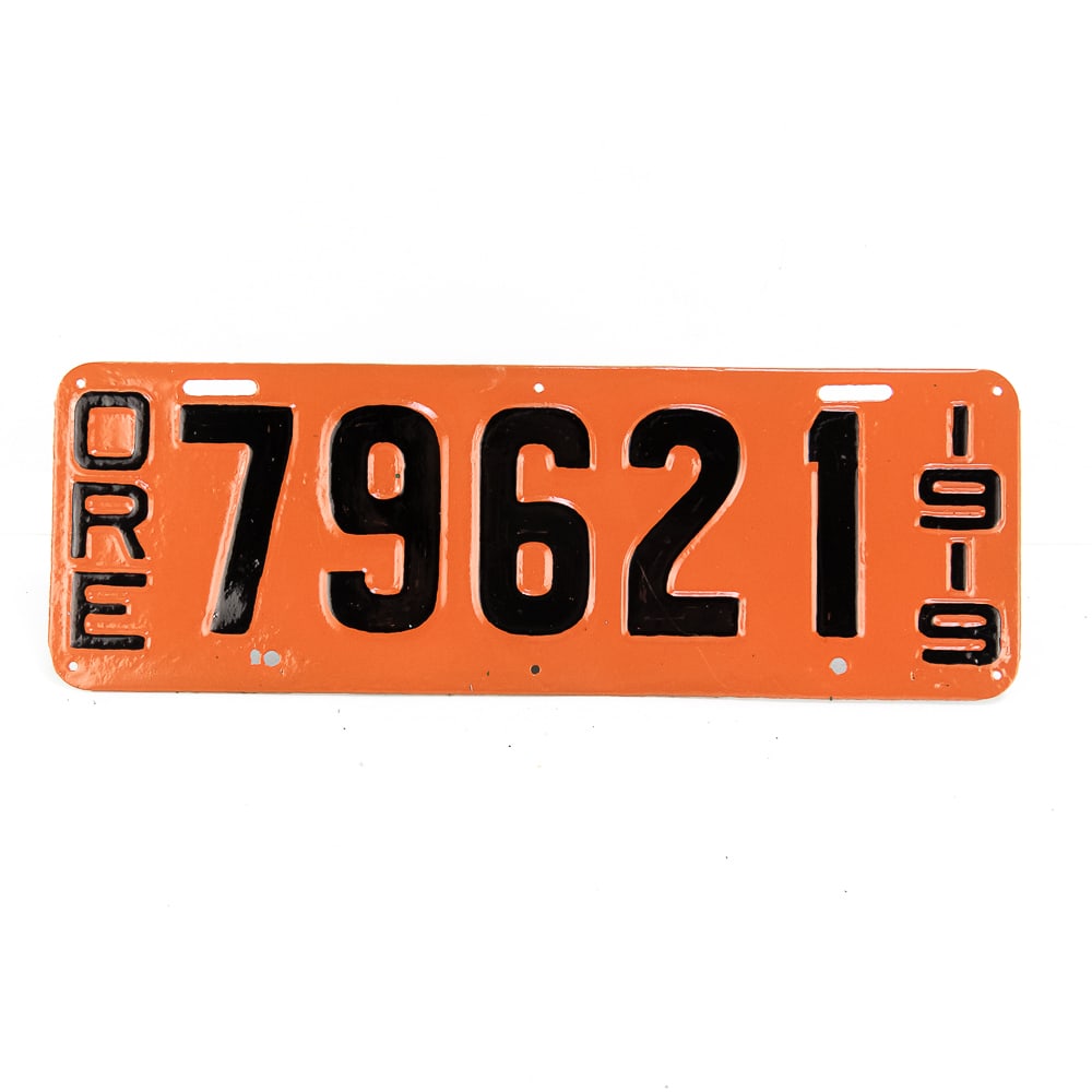 Oregon 1919 License Plate: Oregon 1919 crude repaint on a pitted plate in good condition. See pics