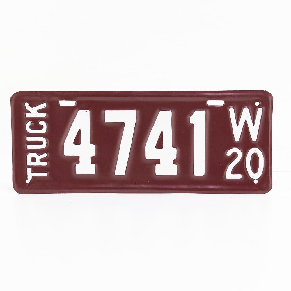 Wisconsin 1920 Truck License Plate (1 of 4)