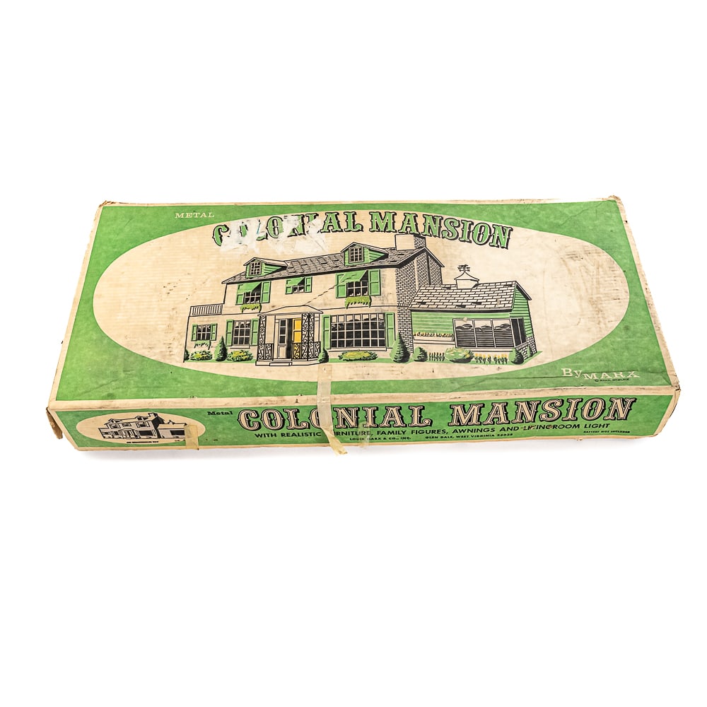 Vintage Marx Tin Litho Colonial Mansion 6982 w Box: Vintage Marx tin litho Colonial Mansion #6982 with realistic furniture, family, figures, awnings & living room light. Appears to be in very good like new & complete (unverified inventory) inside origi