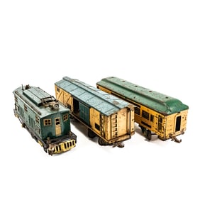 American Flyer #4644 Electric Locomotive & RR Cars