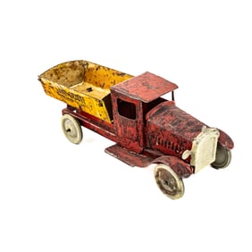 1920s Metalcraft Steel St. Louis Gravel Truck