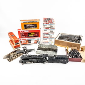 Lionel #2056 Steam Engine & Tender RR Cars & Track