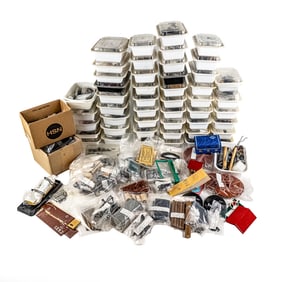 Large Assorted Vintage Lionel Parts Lot