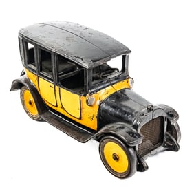 1920s Arcade 9" Yellow Cab Cast Iron Toy w Driver