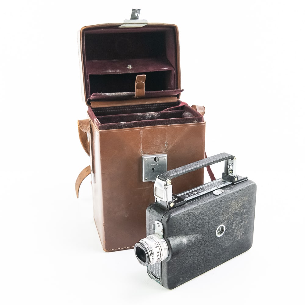 Eastman Kodak Cine Magazine Camera w Case (1 of 18)