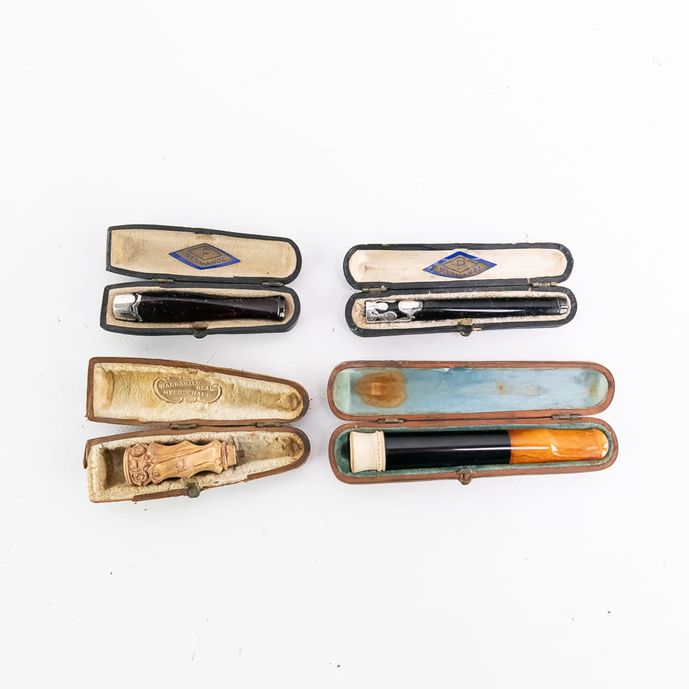 4 Vintage Case Cigarette Holders (1 of 12)