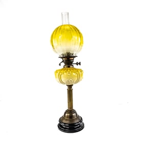 CW Oil Parlor Lamp w/Shade