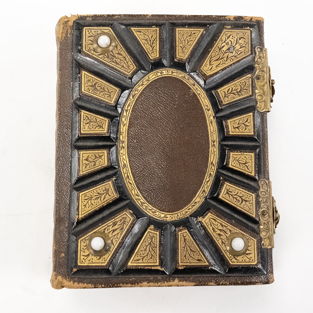 CW Photo Album 36 Subjects CDV's Plates (1 of 11)