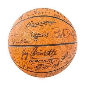 Boozer, Hagen Robertson, Pettit AUTO Basketball