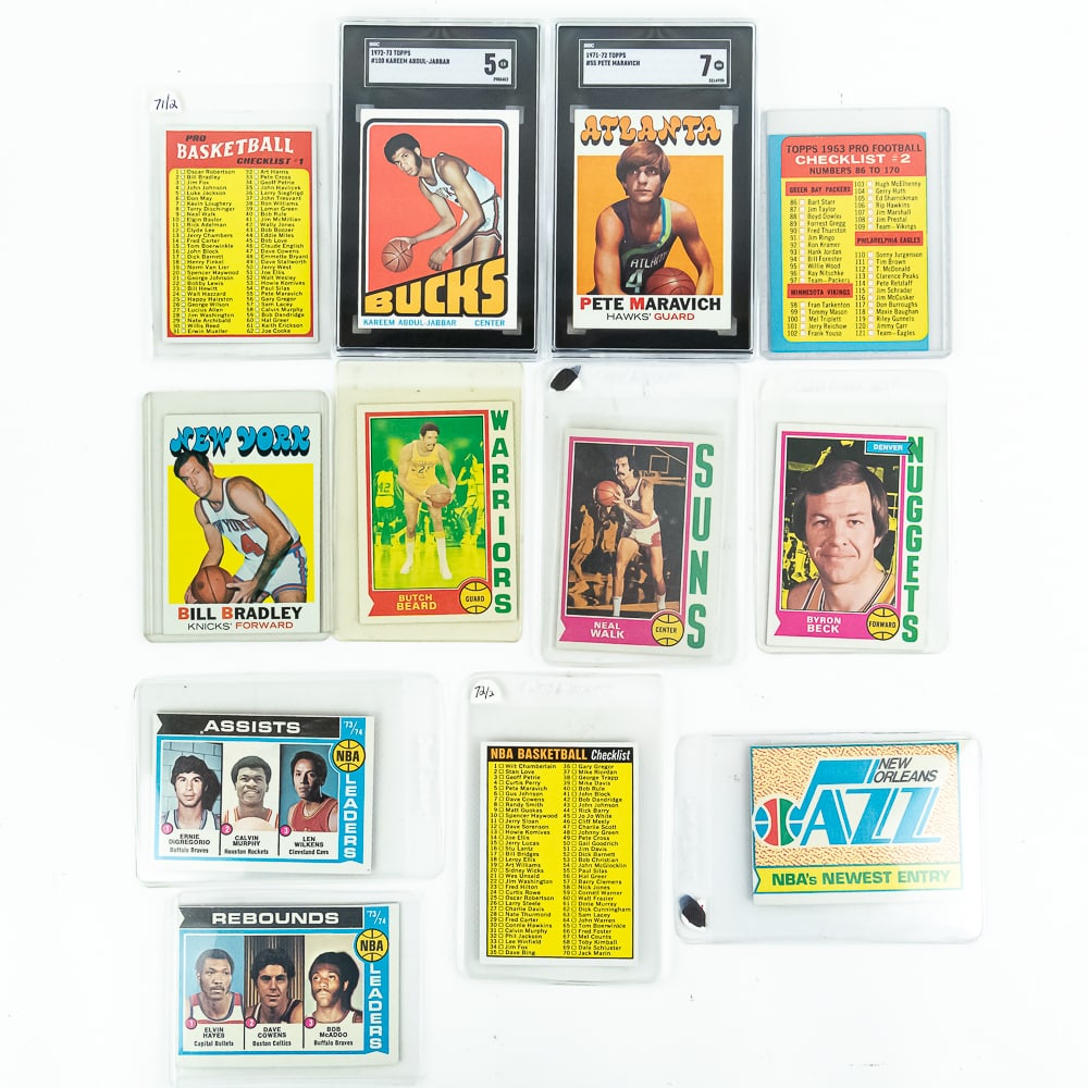 71-72 Topps #55 Maravich 72-73 Topps Jabbar SGC++ (1 of 7)