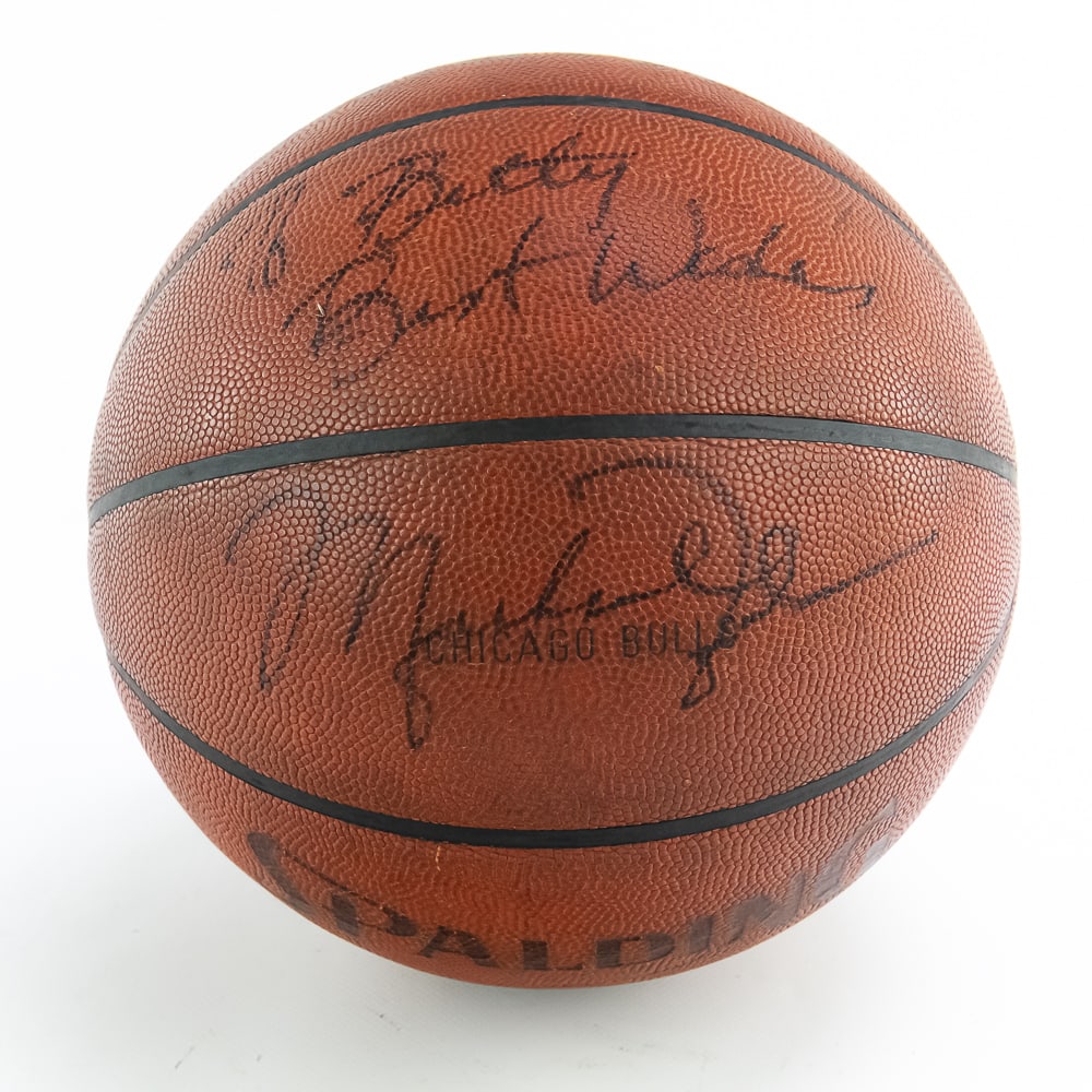 Michael Jordan Autographed NBA Bulls Game Ball JSA (1 of 16)
